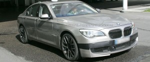 bmw-m7-protype-spy-shot-driving-600 bmw-m7-protype-spy-shot-driving-600