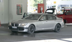 bmw-m7-protype-spy-shot-side