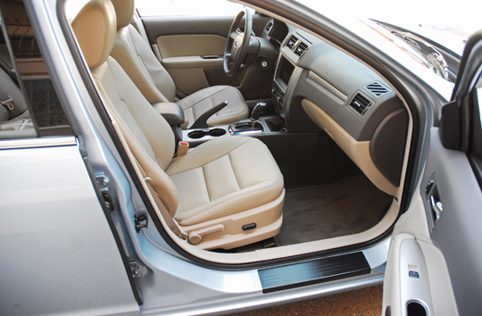 ford fusion interior photos. The Fusion also