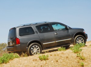 2010InfinitiQX56PanRightUp01small 2010InfinitiQX56PanRightUp01small