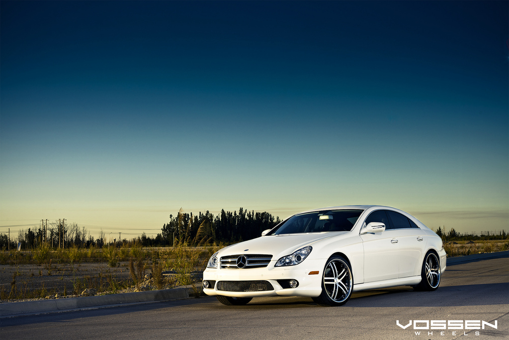 Mercedes Benz Cls550 Coupe. Mercedes Benz CLS 550 and