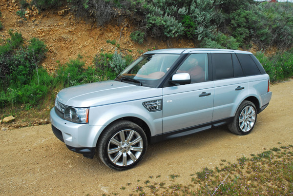 The Range Rover Supercharged Sport's stylish muscular exterior has been