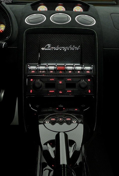 Lamborghini Gallardo 2011. Lamborghini Gallardo LP 570-4