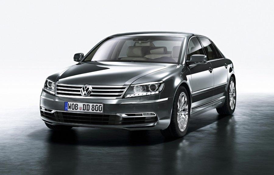 The new VW Phaeton has been officially revealed at this year's Beijing Auto 