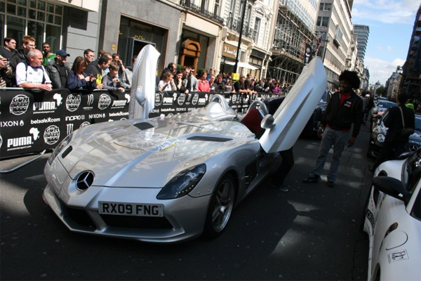 Video Gumball 3000 Rally Jump Starts in London