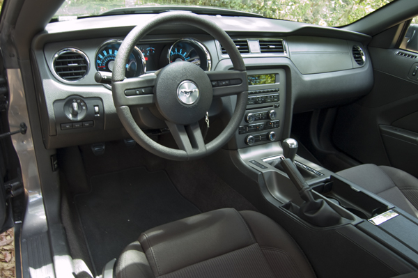 Blacesprodor 2011 Mustang Interior