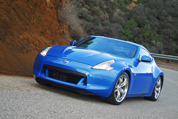  increased by 13in giving the new 370Z its improved aggressive stance