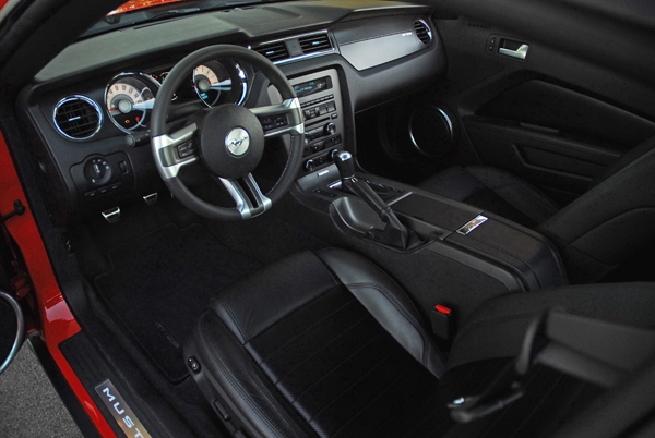 Ford Mustang Gt 2010 Inside. On the inside are carbon fiber