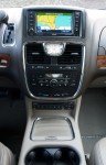 2011-chrysler-town-and-country-center-dash