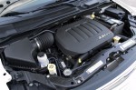 2011-chrysler-town-and-country-engine