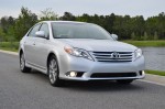 2011-toyota-avalon-limited-front-drive