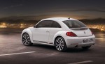 2012-Volkswagen-Beetle-exterior-from-rear-in-white2