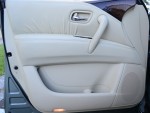 2011-infiniti-qx56-door-trim