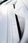 2012-jaguar-xf-supercharged-hood-vent