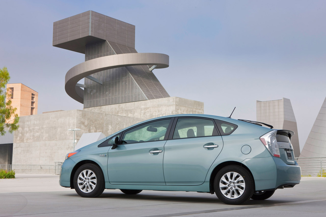 Number of toyota prius sold