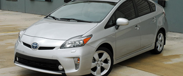 2012 Toyota Prius Review – The Hybrid That Still Leads The Pack