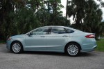 2013 Ford Fusion SE Hybrid Beauty Side Done Small