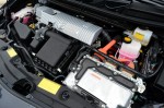 2012-toyota-prius-plug-in-hybrid-engine-motor