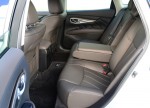 2013-infiniti-m37-rear-seats