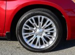 2013-chrysler-200-convertible-wheel-tire