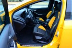2013-ford-focus-st-front-seats-1