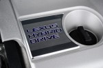 2013-lexus-es300h-hybrid-engine-cover