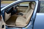 2013-lexus-es300h-hybrid-front-seats