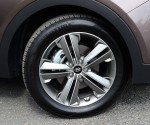 2013-hyundai-santa-fe-limited-wheel-tire