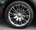 2013-chrysler-300c-john-varvatos-edition-wheel-tire