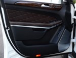 2013-mercedes-benz-gl350-bluetec-door-trim