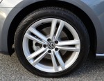2014-volkswagen-passat-v6-sel-premium-wheel-tire