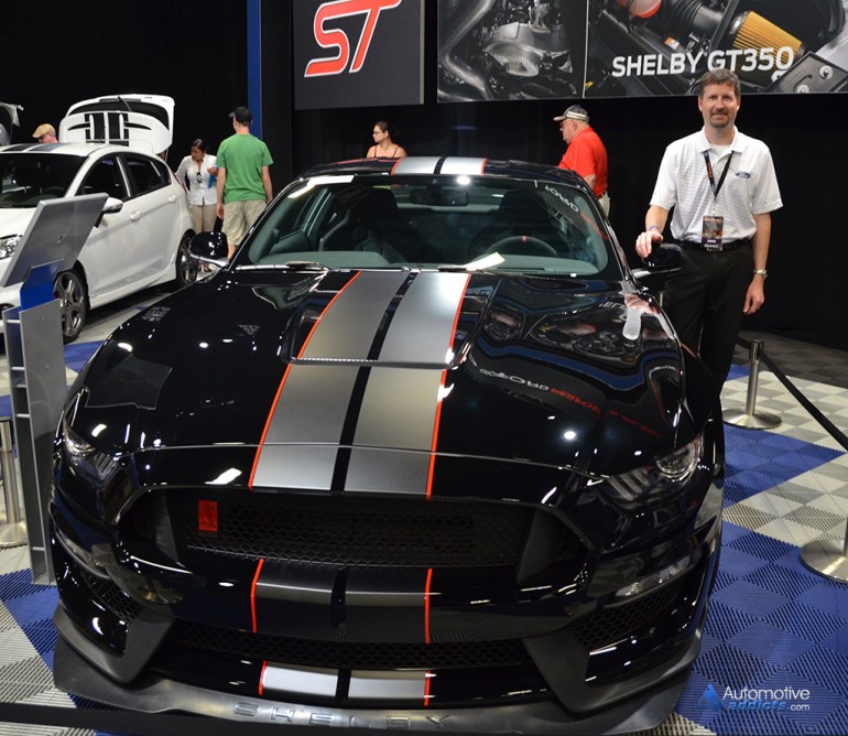 2016 Ford Mustang Shelby GT350 and GT350R Make Appearance at ...