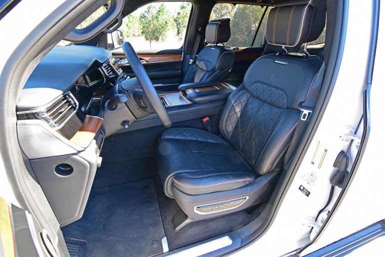 2022 jeep grand wagoneer series 3 front seats