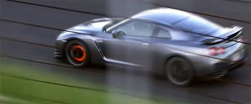 Nissan GT-R Spec V On The Racetrack (new video)