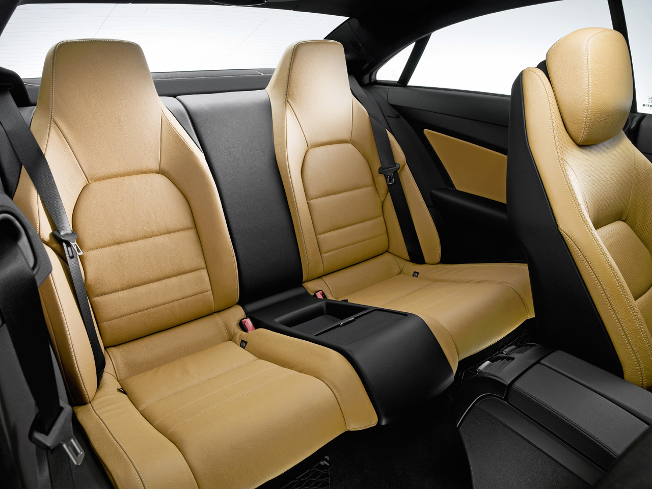 mercedes-benz-e-class-coupe-rear-seats : Automotive Addicts