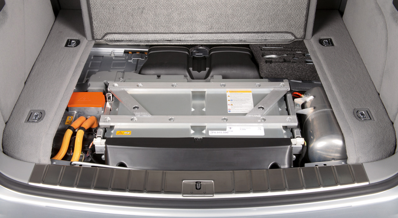 inhalen Matig zeil porsche-cayenne-s-hybrid-battery | Automotive Addicts