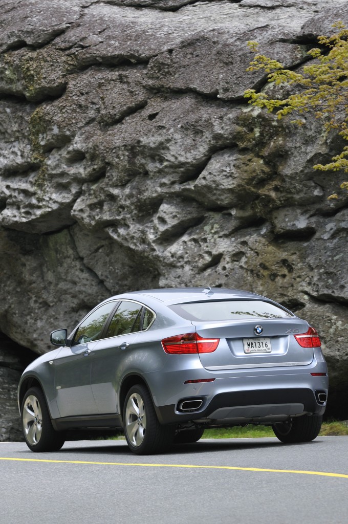 2010 BMW X6 ActiveHybrid Officially Revealed : Automotive Addicts