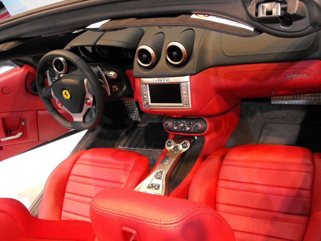 Ferrari California Interior