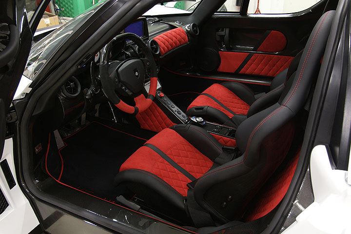 Gemballa Ferrari Enzo Interior