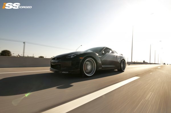 ISS Forged Nissan GT-R Rolling on 22inch Complex 5 GT Wheels ...