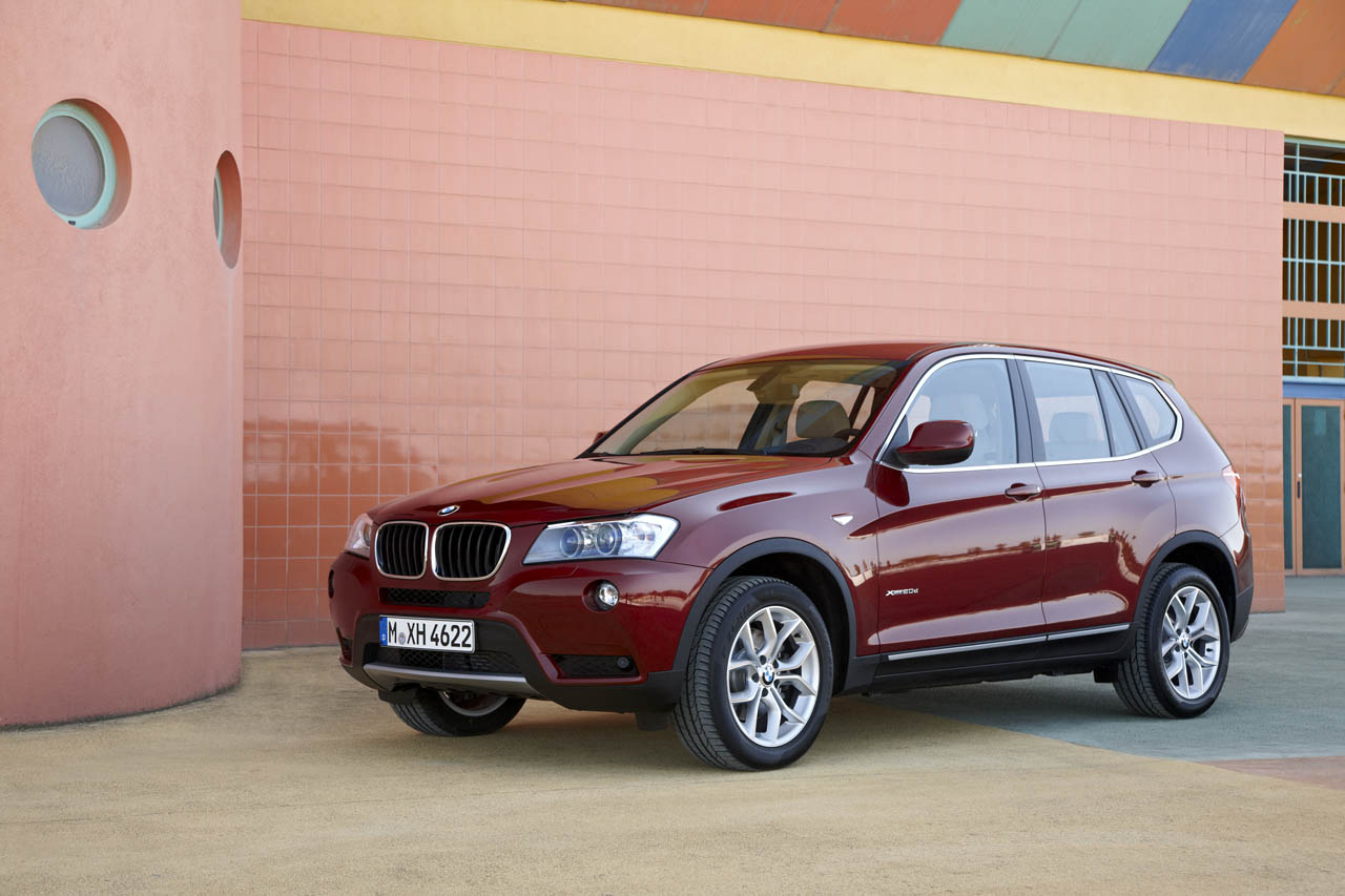 BMW X3 xDrive20d фотоальбом - автомобильный журнал Simplycars.ru