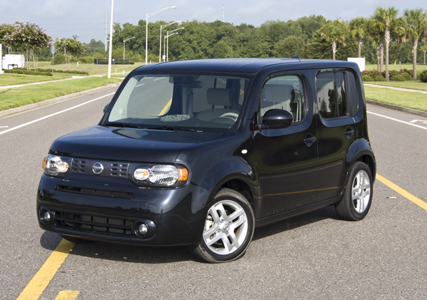 2010 Nissan Cube SL Review & Test Drive