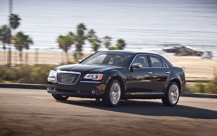 2011 Chrysler 300 Images Officially Revealed