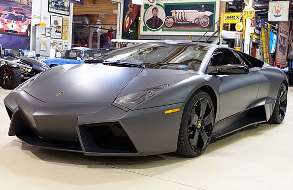 Video: Jay Leno Welcomes Lamborghini Reventon Into His Garage