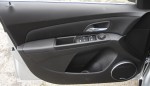 2011ChevyCruzeLTZDoorTrim001sm