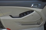 2011KiaOptimaEXDoorTrim001sm