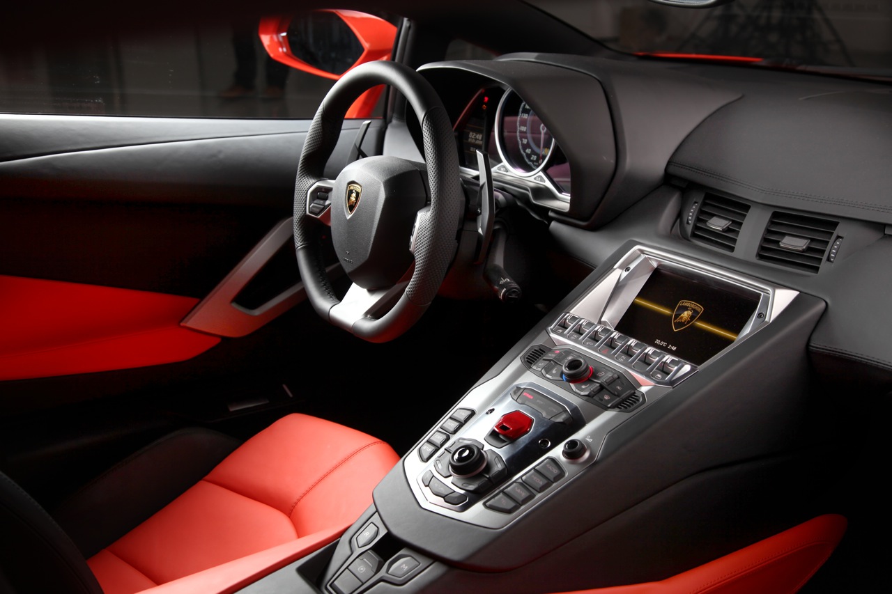 Inside and Out of the new Raging Bull: 2012 Lamborghini ...