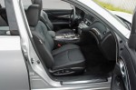 2012InfinitiM35hHybridFrontSeatssm001