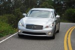 2012InfinitiM35hHybridHeadonActionsm001