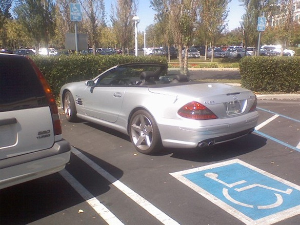Why Steve Jobs Never Had a License Plate on his Mercedes-Benz SL55 AMG